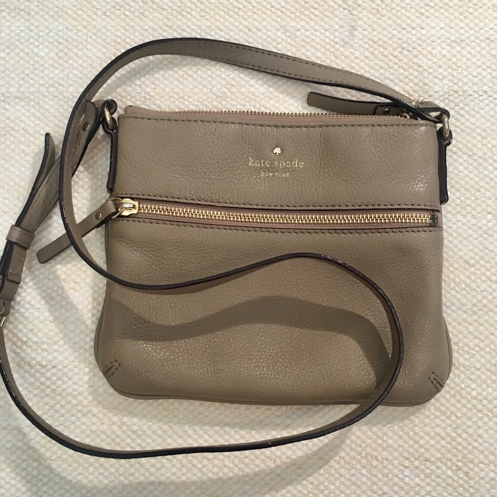 KATE SPADE Crossbody ♠️ - Picture 2 of 5